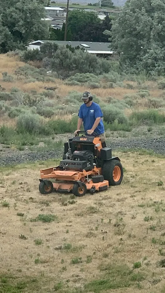 Affordable landscape installation in Richland, WA by Mowtivations