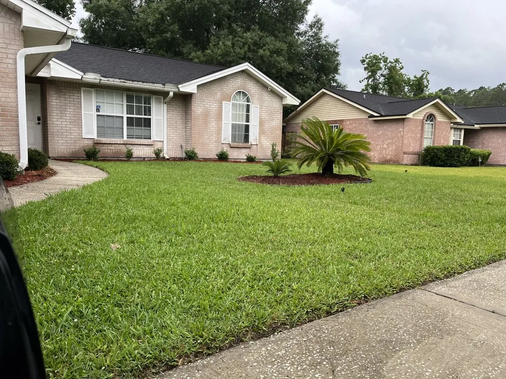 Top-rated yard maintenance with custom design across Jacksonville, FL - Mowtown Cutz