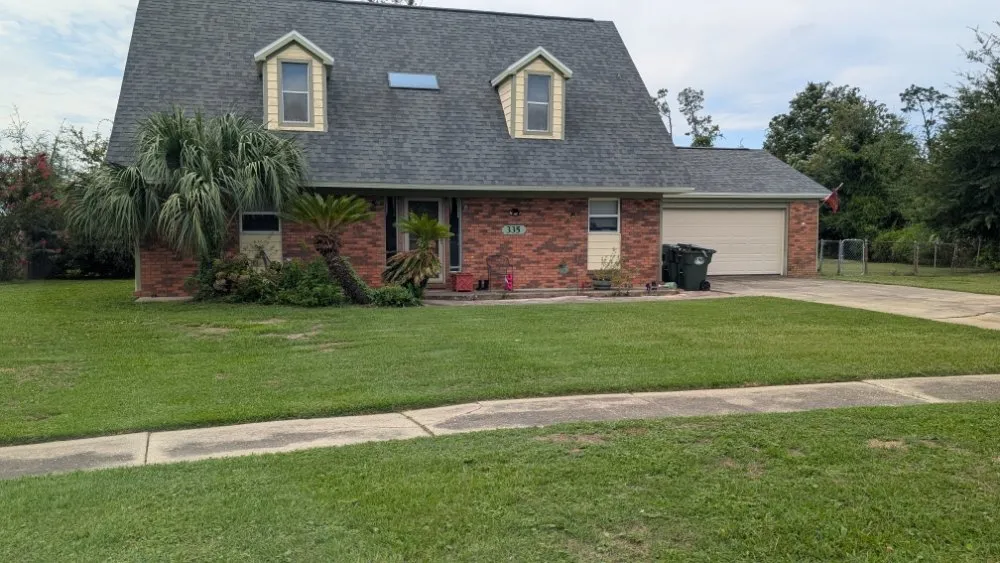 Reliable landscape installation for homes in Panama City, FL by Mowtown Lawncare