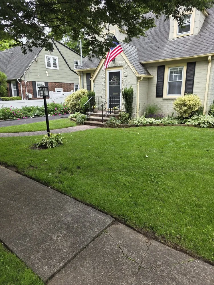 Trusted outdoor landscaping for year-round maintenance in Freeport, NY by Mowzilla Landscaping