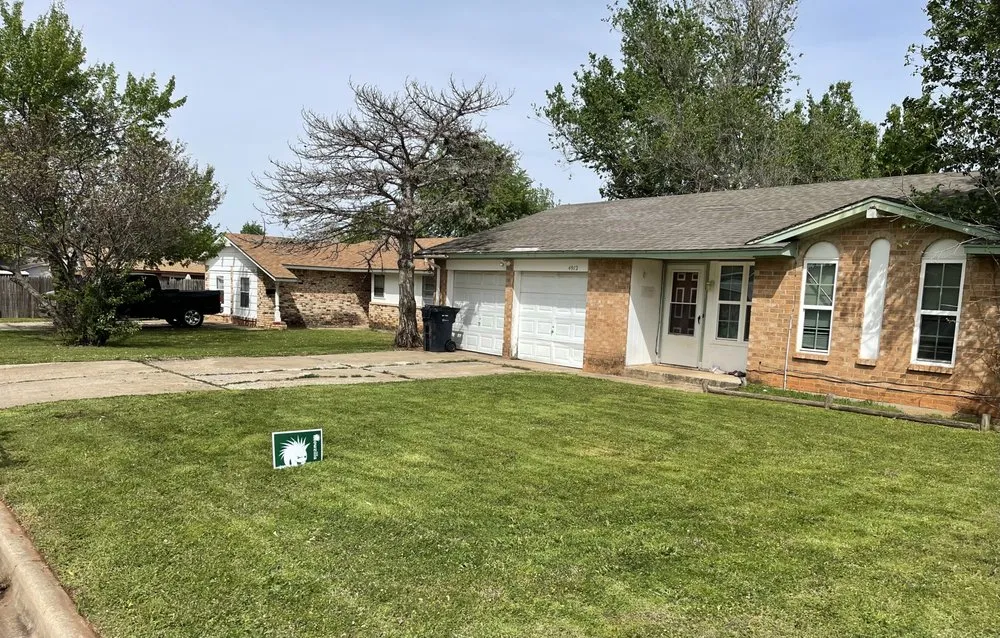 Top-rated residential landscaping in Moore, OK by Mowzilla