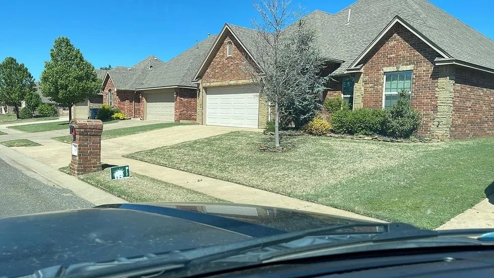 Local garden landscaping in Moore, OK - Mowzilla