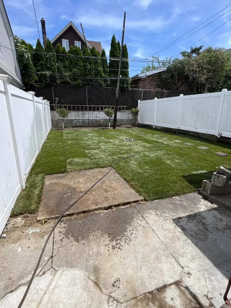 Affordable lawn care service in Brooklyn, NY by Moya Landscaping