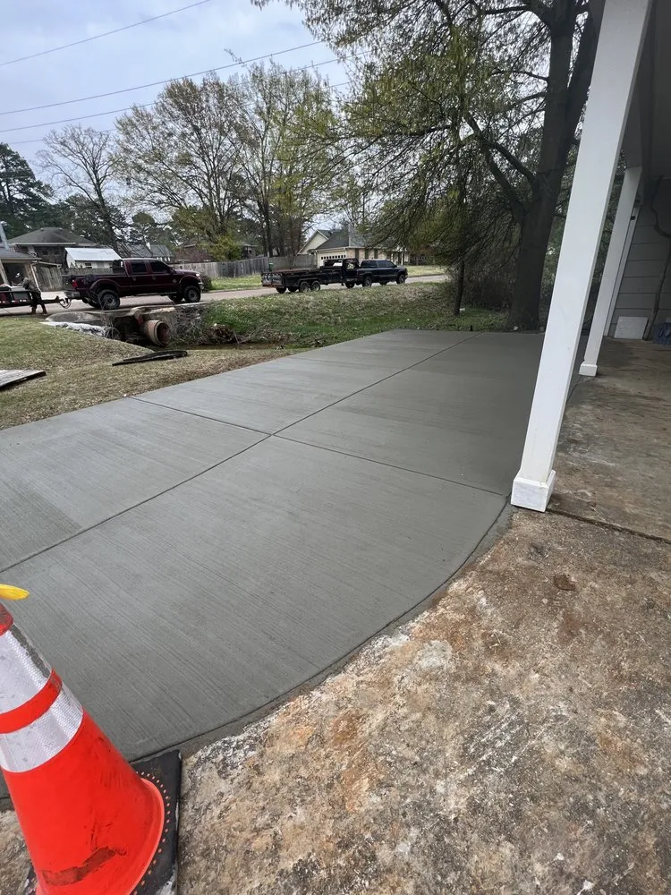 Trusted lawn mowing service for outdoor upgrades in Texarkana, TX by Moya’s Concrete