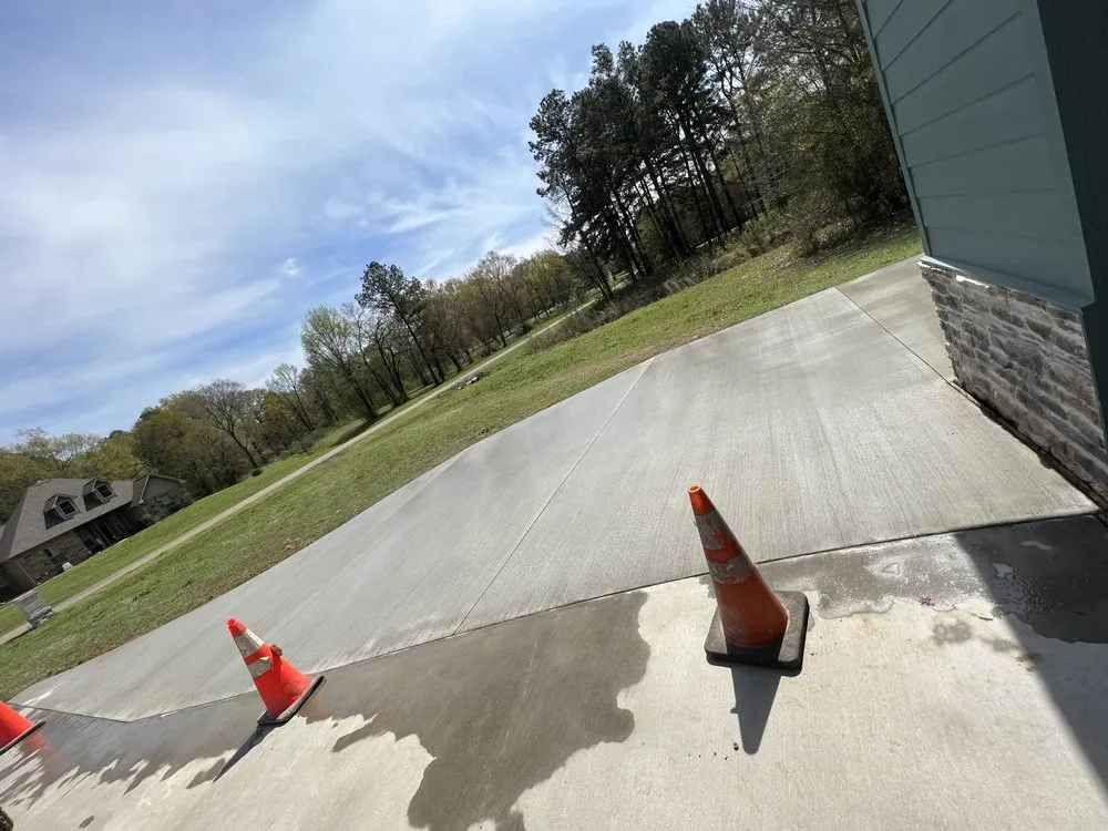 Expert yard maintenance in Texarkana, TX - Moya’s Concrete
