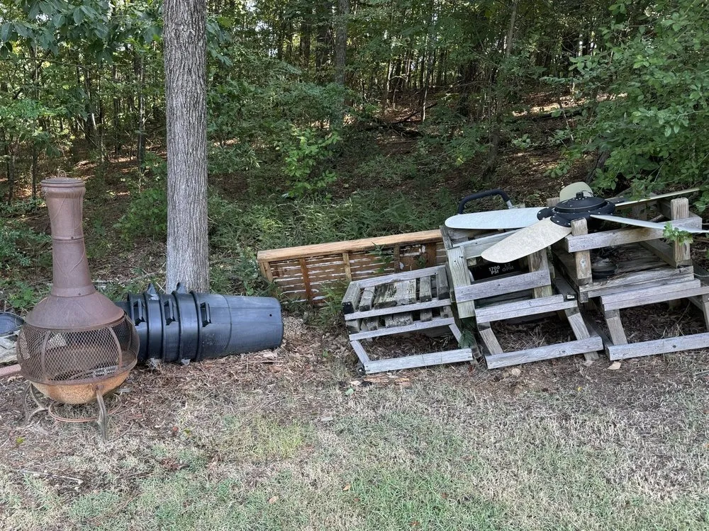 Trusted residential landscaping for beautiful yards in Texarkana, AR by Moya's Mowin And Haulin