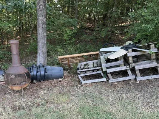 Moya's Mowin And Haulin