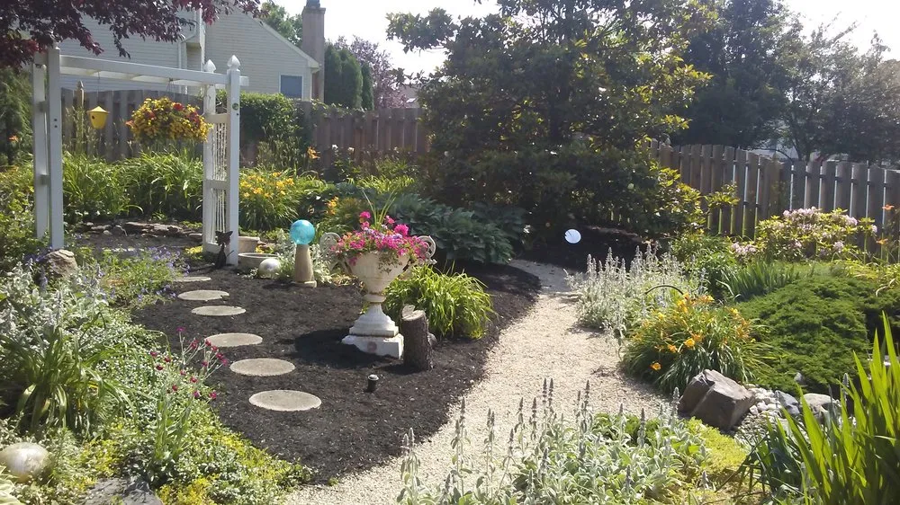 Professional yard maintenance experts serving Richboro, PA - Moyer's Landscaping