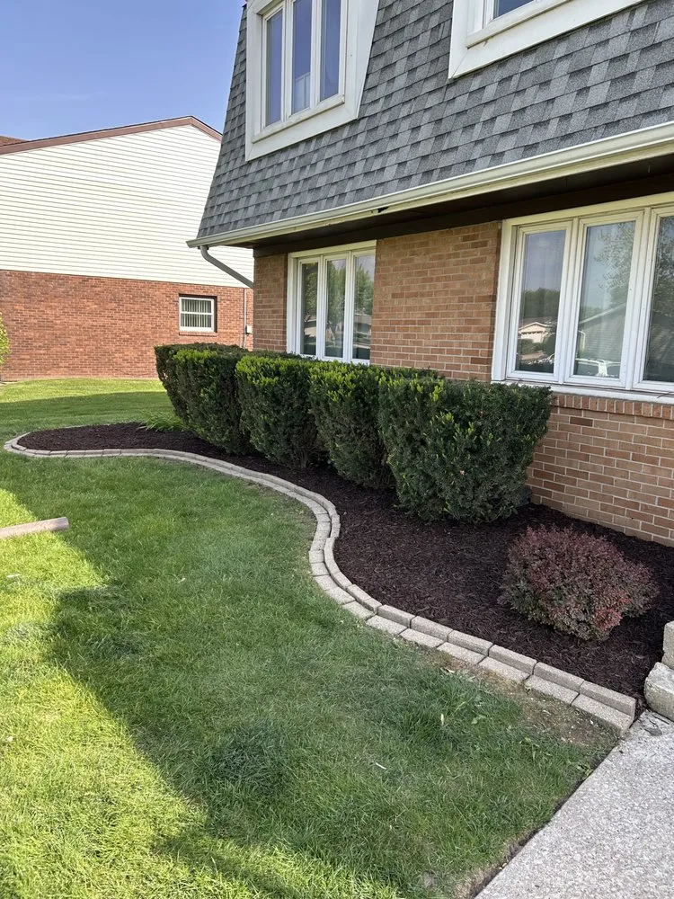 Reliable landscaping services for beautiful yards across Schererville, IN - Moyer’s Landscaping