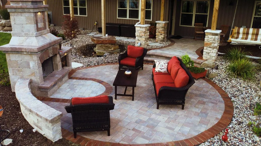 Top-rated landscape installation in Stoughton, WI - Moyer's