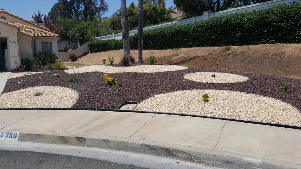 Expert lawn mowing service experts serving El Cajon, CA - Moy's Landscaping