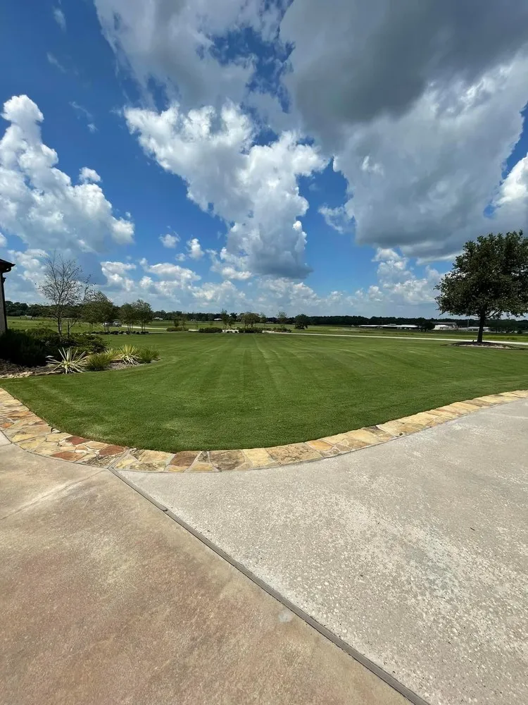 Expert yard maintenance in Huntsville, TX by MP Landscaping