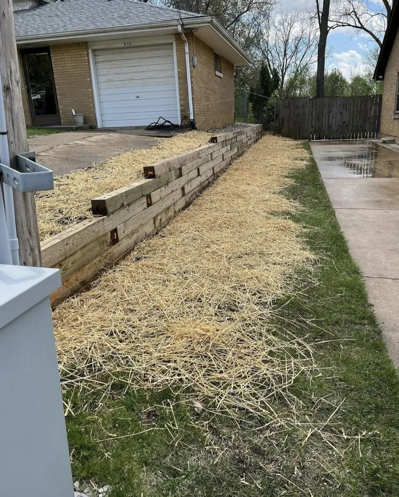 Expert garden landscaping experts serving Peoria, IL - Mph Landscape Contractor