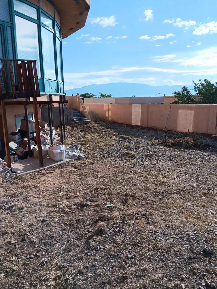 Professional yard maintenance in Los Lunas, NM by Mr & Mrs Burdine's Helping Hands