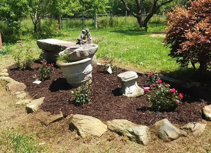 Custom lawn care service in Simpsonville, SC - Mr. & Mrs. Lawn Care