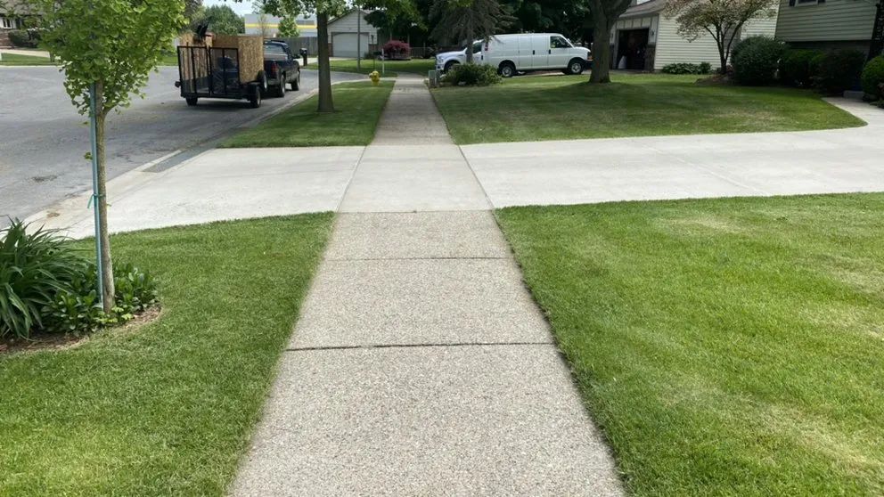 Affordable lawn care service with custom design across Grand Rapids, MI - Mr Aham