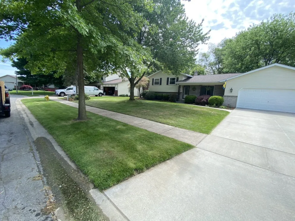 Local landscape design experts serving Grand Rapids, MI - Mr Aham