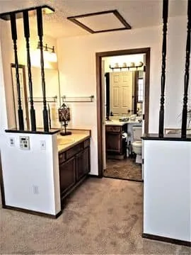 Mr And Mrs Handyman Logo