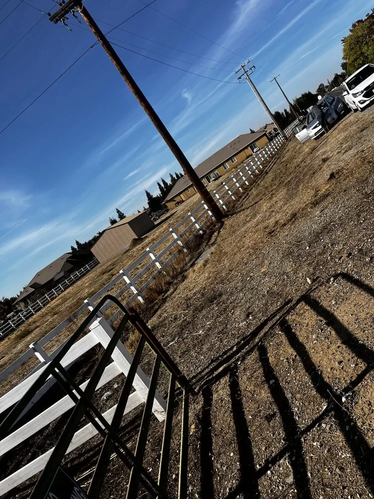 Top-rated lawn care service in Stockton, CA - Mr. B’s Pressure Washing Service