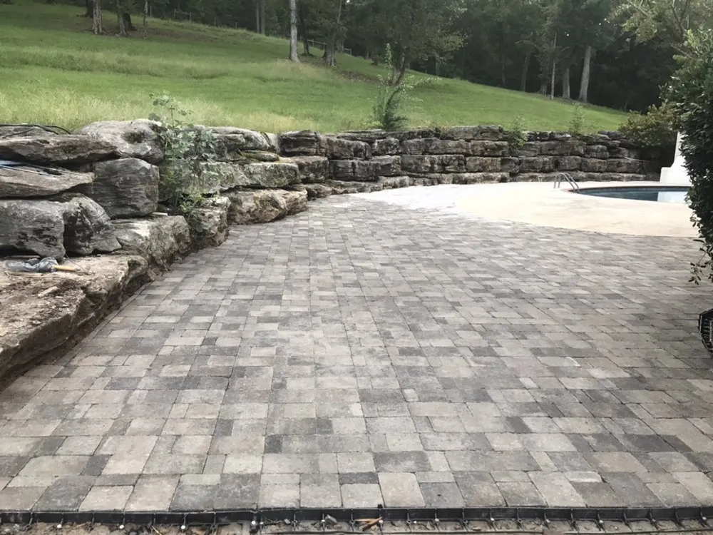 Professional garden landscaping in Franklin, TN - Mr Chavez Landscaping