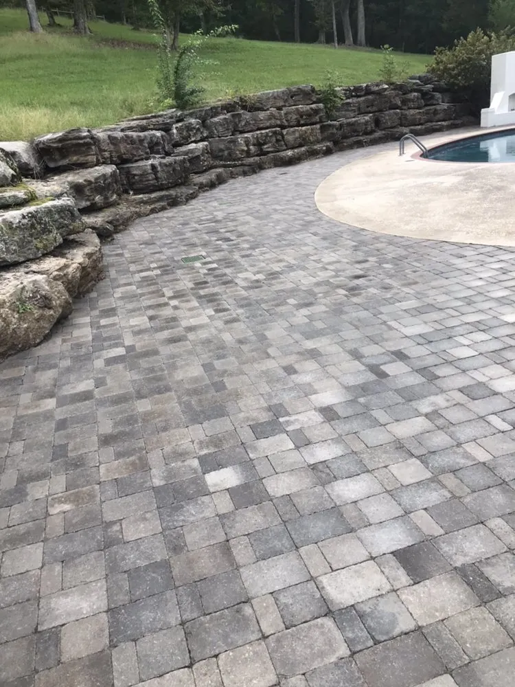 Affordable yard cleanup service in Franklin, TN - Mr Chavez Landscaping