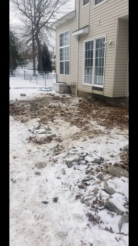 Reliable lawn mowing service with custom design in Cleveland, OH by Mr Clean Up Nice - Euclid Ohio's Preferred Junk Removal