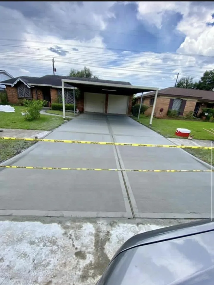 Local yard cleanup service in Stafford, TX by MR Concrete and Landscaping