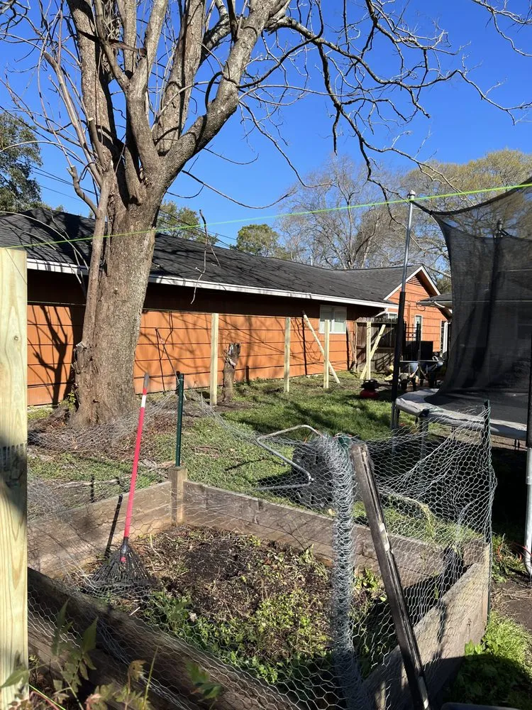 Reliable yard cleanup service in Stafford, TX - MR Concrete and Landscaping