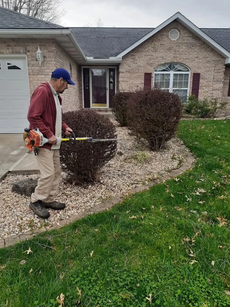 Custom residential landscaping experts serving Collinsville, IL - Mr Construction & Landscape