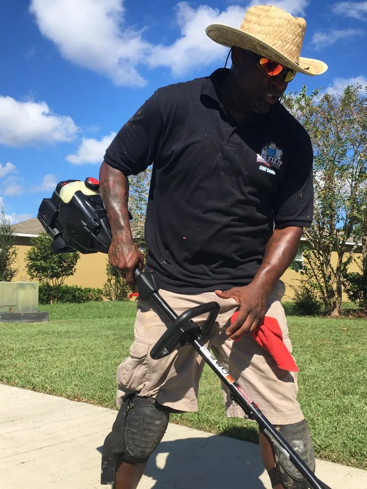 Top-rated yard maintenance in Leesburg, FL - Mr Fix It All