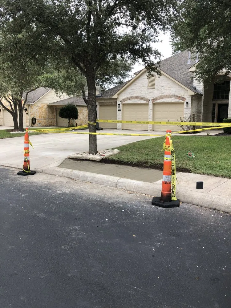 Local yard maintenance in San Antonio, TX by Mr Fix It Handyman Service Solutions DYI 911