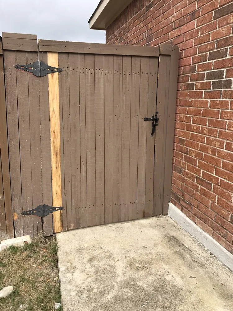 Top-rated landscaping services with custom design in San Antonio, TX by Mr Fix It Handyman Service Solutions DYI 911