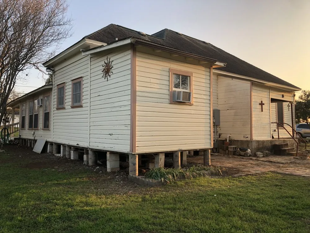 Trusted residential landscaping experts serving San Antonio, TX - Mr Fix It Handyman Service Solutions DYI 911