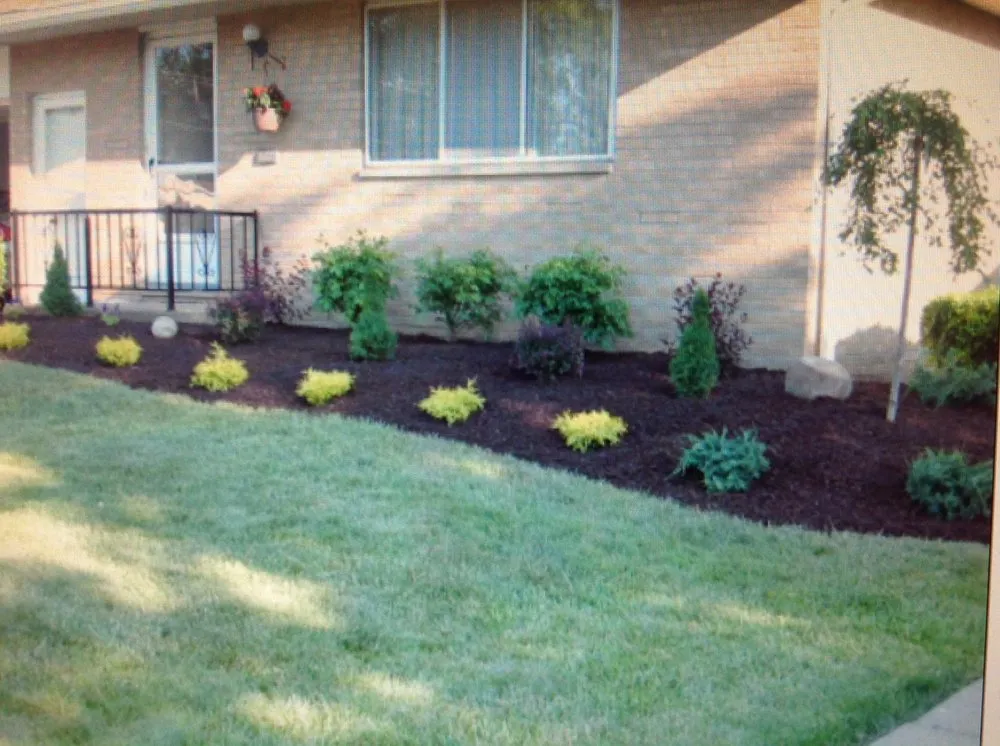 Professional landscape installation experts serving Cleveland, OH - Mr Good Job Landscaping