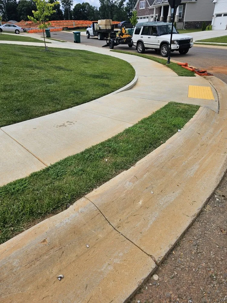 Reliable lawn mowing service for homes across Orlinda, TN - Mr Greens Lawn Pro's