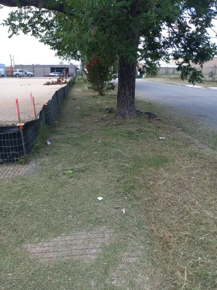 Trusted yard maintenance for beautiful yards in San Antonio, TX by Mr Greenthumb