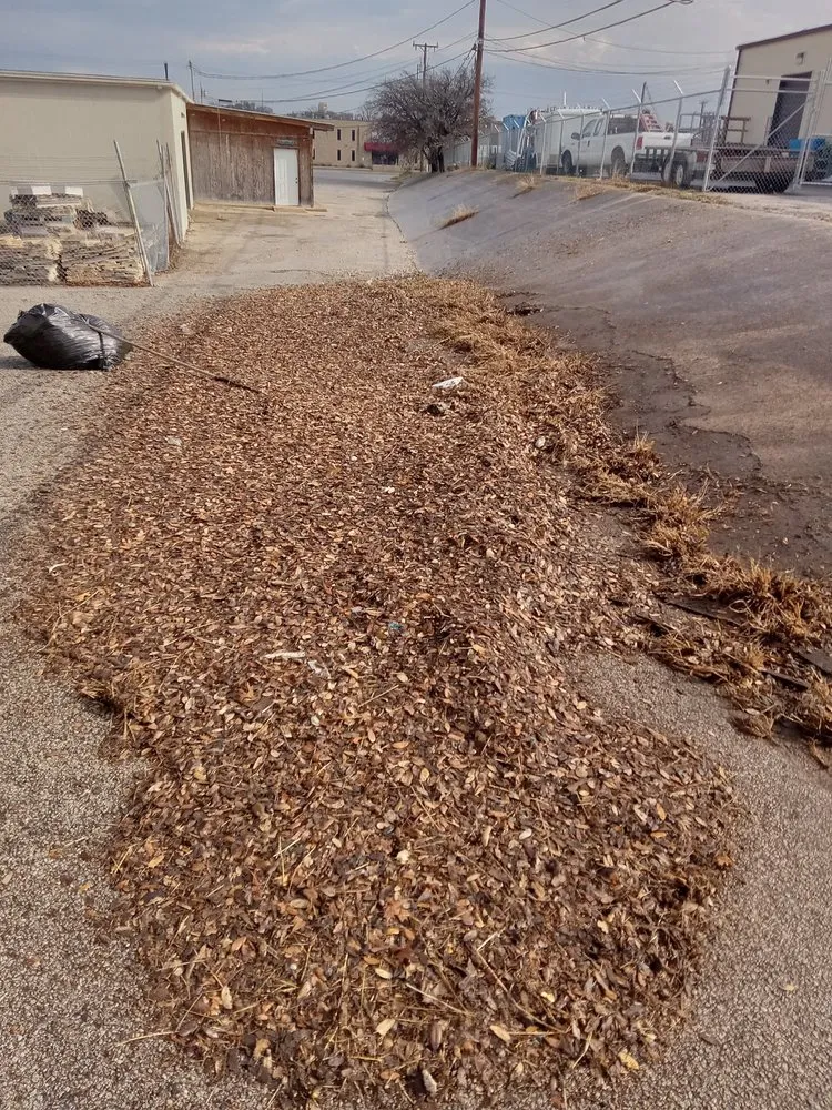 Custom lawn mowing service experts serving San Antonio, TX - Mr Greenthumb