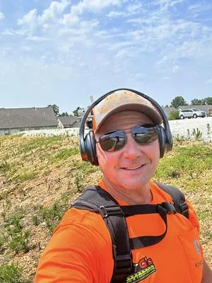 Mr. G's Excavation & Grading Logo