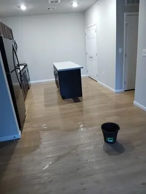 Mr G's Lawn & Haul Logo