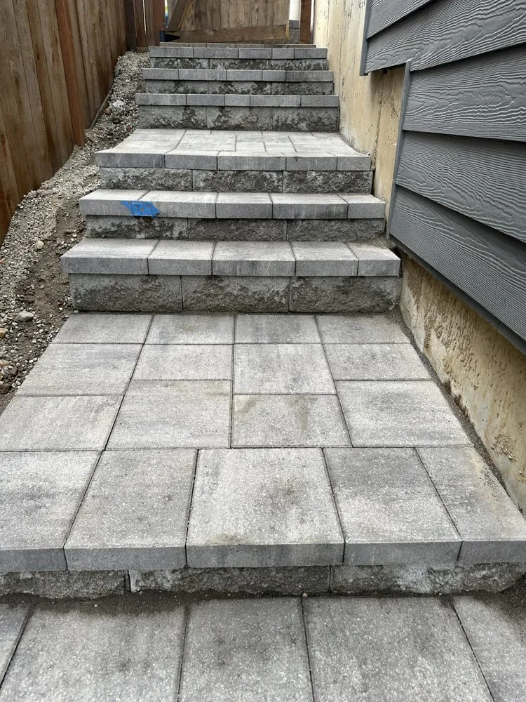 Expert lawn care service in Des Moines, WA by Mr. Ho's Gardening & Landscaping