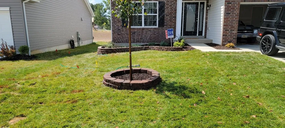 Expert garden landscaping for homes in Saint Louis, MO by Mr Landscape 314