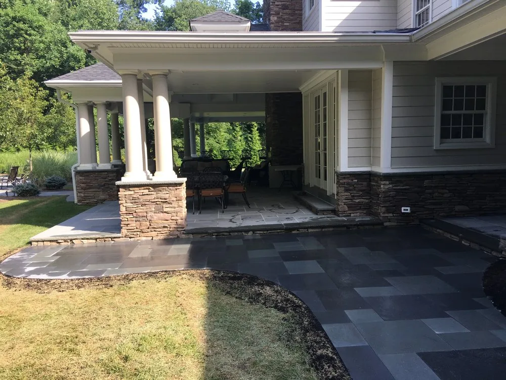 Custom residential landscaping experts serving Chestnut Ridge, NY - Mr. Landscape