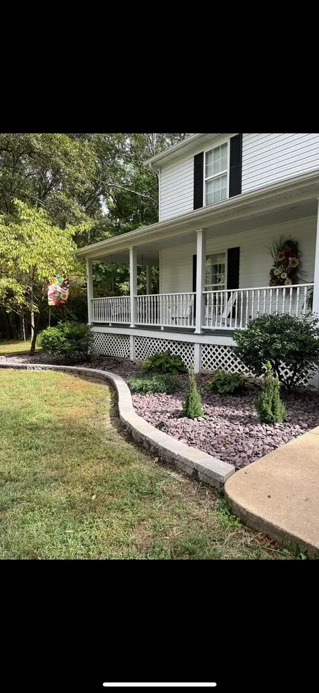 Reliable yard cleanup service for year-round maintenance across Farmington, MO - M&R Landscaping Services