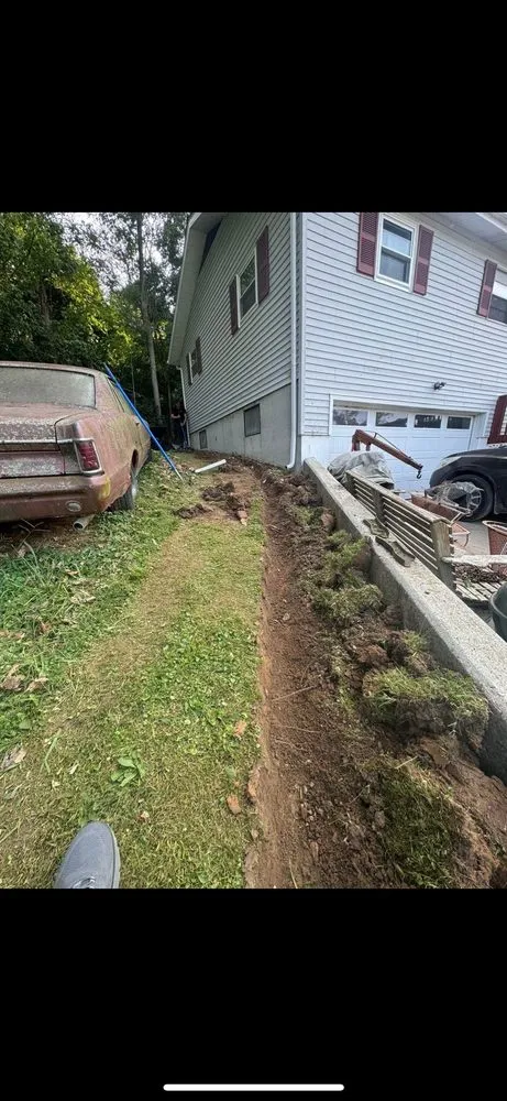 Top-rated yard cleanup service in Farmington, MO by M&R Landscaping Services