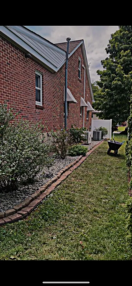 Affordable outdoor landscaping experts serving Farmington, MO - M&R Landscaping Services