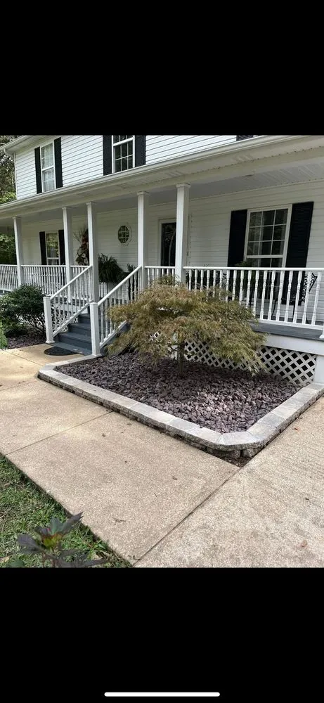 Top-rated yard cleanup service in Farmington, MO by M&R Landscaping Services