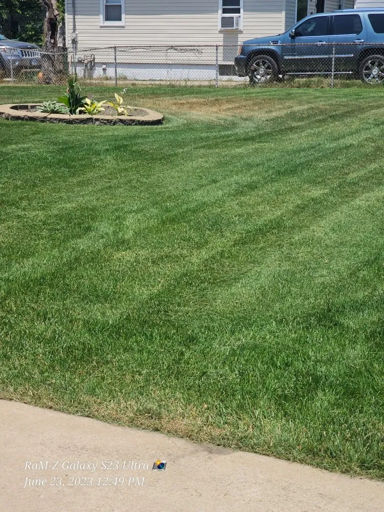 Local lawn mowing service experts serving Hobart, IN - Mr. Lawn Care Guy