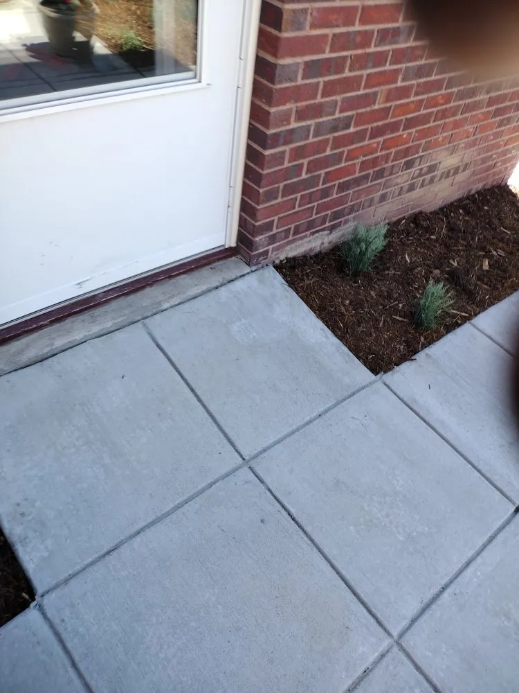 Affordable yard cleanup service in Longmont, CO by M.R. Lawn Services