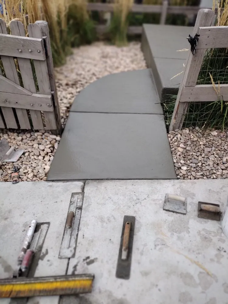 Expert garden landscaping experts serving Longmont, CO - M.R. Lawn Services