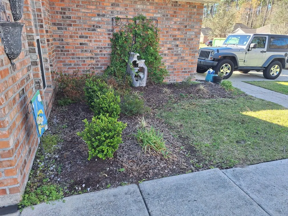 Trusted yard maintenance in Ponchatoula, LA by Mr Manicure